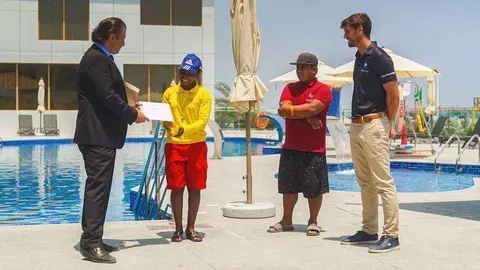 Un momento del reconocimiento a la salvavidas. (Mirage Hotel Fujairah)
