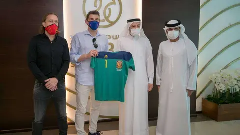 Casillas y Salgado en el Consejo de Deportes de Dubai. (WAM)