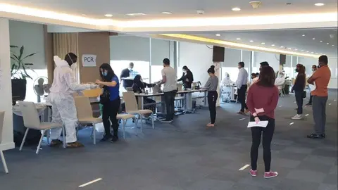 Centro de vacunación establecido en el hotel Media One para administrar la segunda dosis. (Cedida)