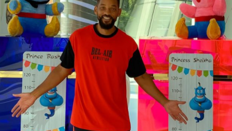 Will Smith con los regalos para los gemelos reales. (Instagram)