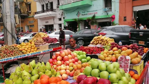 Fruta en un mercado de Cali. (EL CORREO)