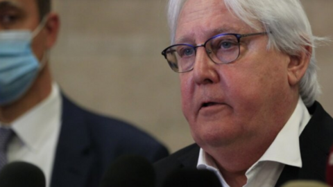 El enviado de la ONU para Yemen en una conferencia de prensa este lunes. (Twitter)