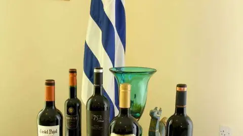 Vinos de Uruguay en la Embajada en Abu Dhabi. (EL CORREO)