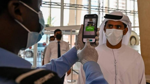 Una imagen difundida por Abu Dhabi del escáner anti Covid.