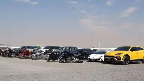 Algunos de vehículos incautados. (Policía de Dubai)