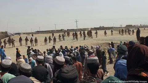 Pakistán cerró el paso fronterizo de Chaman ante la avalancha de huidos que deja el avance talibán. (Fuente externa)