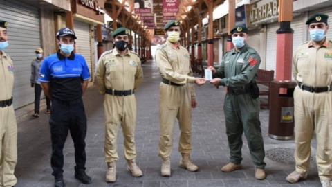 Representantes de la Policía de Dubai. (Twitter)