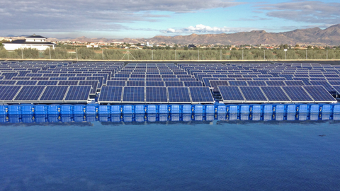 Ilustración de cómo será la planta solar flotante Citara. (Fuente externa)