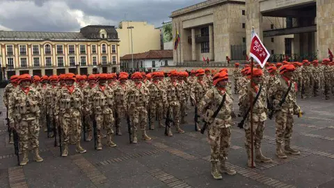 Los militares colombianos fueron despedidos por altos cargos en Bogotá.