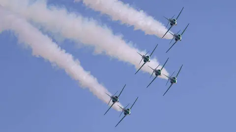 Impresionante muestra aérea en el Dubai Airshow 2019 captada por el lente del fotógrafo colombiano Francisco Sierra  (www.instagram.com/franciscosierra.co/)
