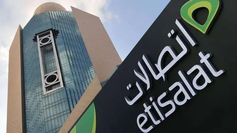 Un edificio de Etisalat en Emiratos Árabes. (WAM)