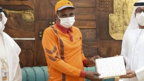 Imagen difundida en Instagram del trabajador honesto.