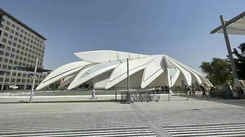 El pabellón de Emiratos Árabes en Expo 2020 Dubai, diseñado por el español Santiago Calatrava. (EL CORREO)