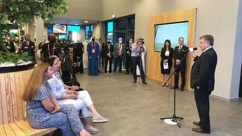 El ministro de Industria, Energía y Minería de Uruguay, Omar Paganini, durante las palabras que dirigió en la inauguración del Pabellón Nacional. (EL CORREO)