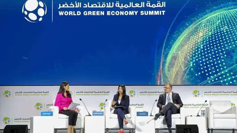 Desarrollo de la Cumbre Mundial de Economía Verde en Dubai. (WAM)