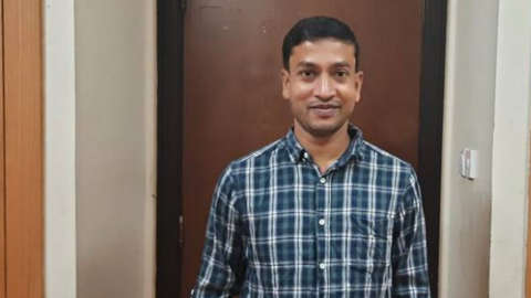 El sorteo semanal de Mahzooz distribuyó esta foto del ganador.