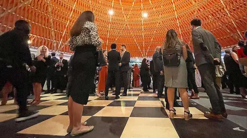 Las mujeres, que en la imagen aparecen en un acto en el Pabellón de España, tienen una destacada presencia en Expo 2020 Dubai. (EL CORREO)