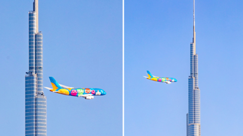 Una imagen combinada muestra el A380 de Emirates volando por el Burj Khalifa. (dubai.uae.dxb)