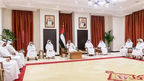 Un momento del encuentro en Al Dhafra. (WAM)