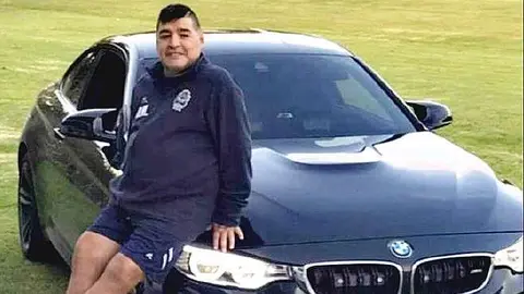 Maradona coche 2