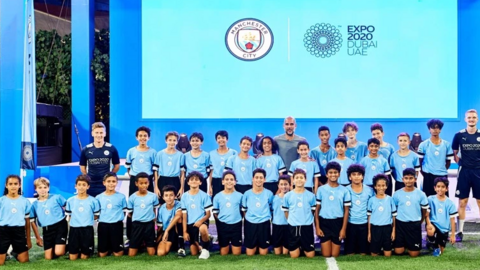 El entrenador español Guardiola en la Expo Dubai. (web del Manchester)