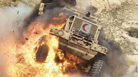 Una imagen de la película Al Kameen que cuenta la emboscada que sufrieron los emiratíes en Yemen. (Nation Abu Dhabi)