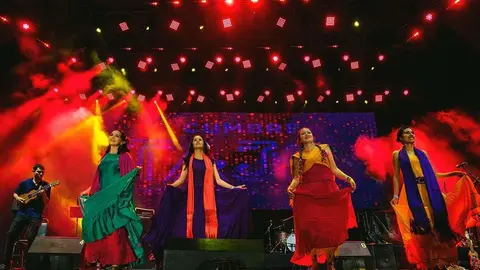 'Caña Dulce y Caña Brava', sobre el escenario. (dulceybrava.com)