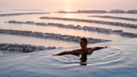 Una imagen de la piscina infinita. (Twitter)