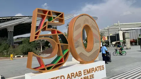 La Expo de Dubai recuerda el 50 aniversario del país. (EL CORREO)
