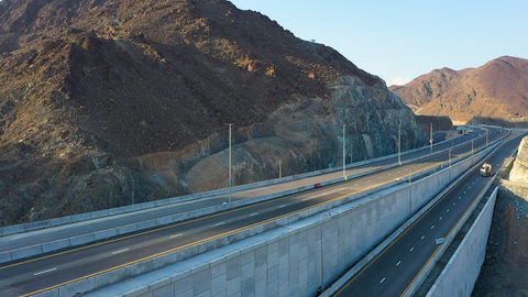 Nueva carretera en Khorfakkan. (WAM)
