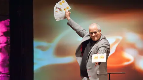 El ilusionista Miguel Puga.