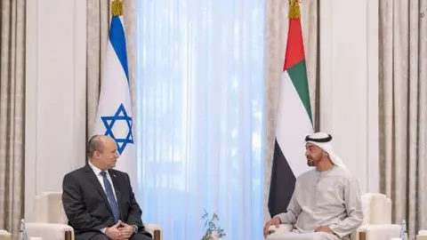El presidente de Emiratos y el primer ministro israelí. (WAM)