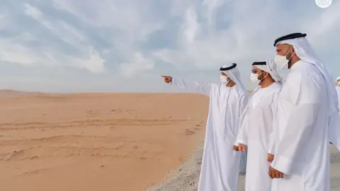 Un acto en del desierto en la era del coronavirus. (Abu Dhabi Media Office)