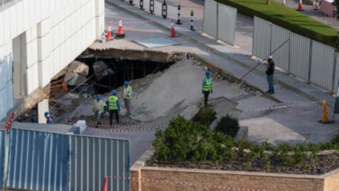 Una imagen del derrumbe en la torre Dubai Marina. (Twitter)