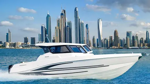 Navegar en un barco de lujo ante Dubai Marina es una experiencia inolvidable. (Cedida)