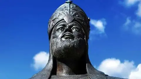 Monumento a Almanzor en Calatañazor, provincia de Soria. (Fuente externa)