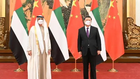 El presidente de Emiratos y el presidente chino. (WAM)
