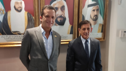 El alcalde de Soacha y el embajador emiratí en Colombia. (Twitter)