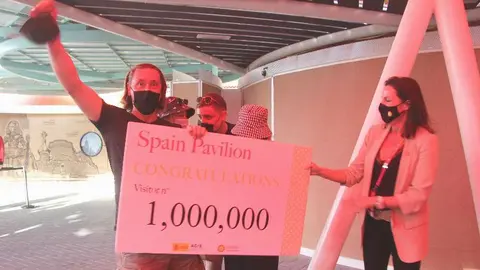 Un irlandés residente en Abu Dhabi ha sido el visitante un millón del Pabellón de España en Expo 2020 Dubai. (Expo Spain 2020)