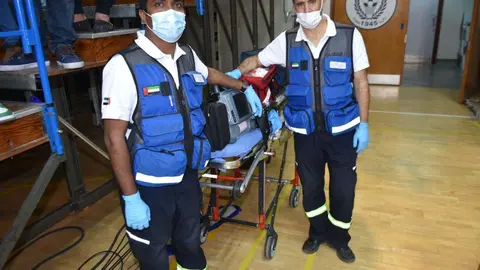 El personal sanitario en Emiratos en la era del coronavirus. (Twitter)