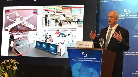 El ministro de Defensa de Israel presenta los drones iraníes en Venezuela. (Twitter)