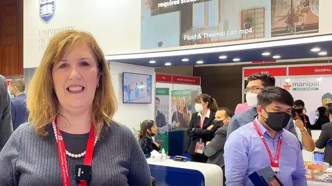 La doctora Debra McDermott, directora del Colegio UOWD, en GETEX 2022. (EL CORREO)