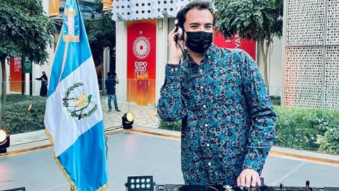 El Dj guatemalteco durante su presentación el la Expo 2020 Dubai. (Fuente externa)