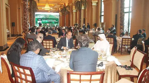 Perspectiva general del multitudinario acto celebrado por Argentina en el Emirates Palace de Abu Dhabi. (EL CORREO)