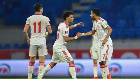 La selección de fútbol de Emiratos celebra el gol ante Corea. (WAM)