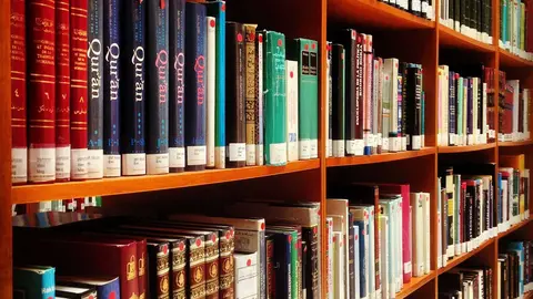 Biblioteca de la Escuela de Traductores de Toledo.