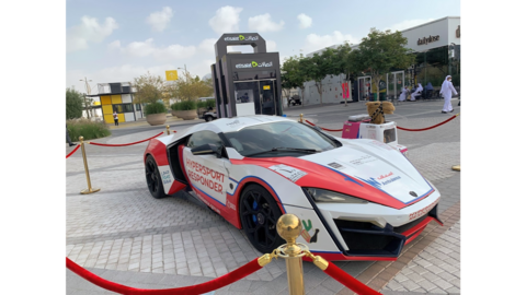 La ambulancia de Dubai más cara del mundo. (EL CORREO)