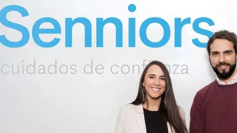 Claudia Gómez y Diego Abad, fundadores de Senniors. (Fuente externa)