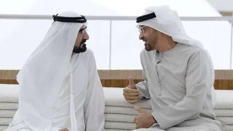 Sheikh Mohammed bin Rashid y Sheikh Mohamed bin Zayed Al Nahyan. (WAM)