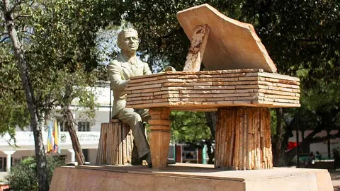 Monumento del compositos colombiano Luis A. Calvo. (Fuente externa)